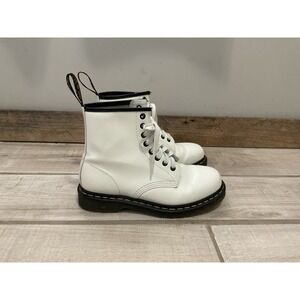 Womens Dr. Martens Lace Up Combat Doc Boots White Smooth Leather 1460 Size 7